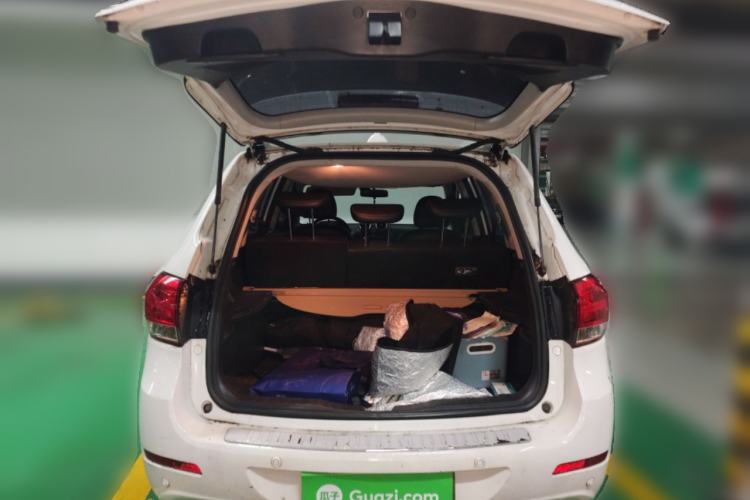 Used Haval H6 2015 Upgraded Model 1.5T Manual Two-Wheel Drive Elite Version
