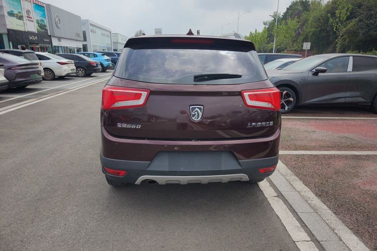 Used Baojun 560 2015 1.8L manual luxury version Rear