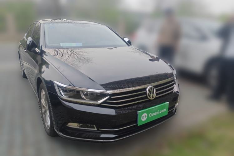 Used Volkswagen Magotan 2019 330TSI DSG Luxury Version China VI Standard Front Right 45 Deg