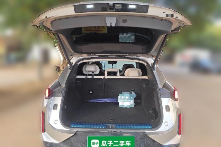 Used Lynk & Co 08 EM-P 2023 220km All-Wheel-Drive Performance Halo
