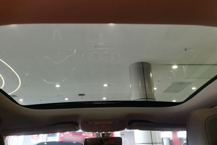 Used Mercedes-Benz E-Class 2020 Restyled E 300 L Exclusive Edition Headliner