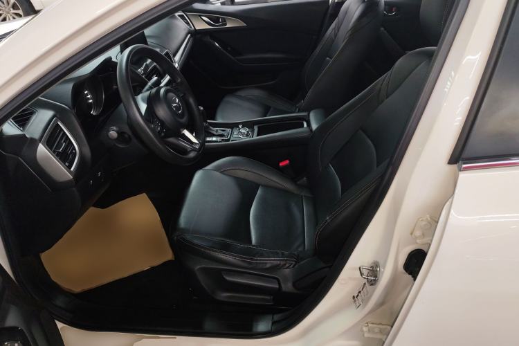 Used Mazda 3 Axela 2017 Sedan 1.5L Automatic Luxury Model Emission Standard China V