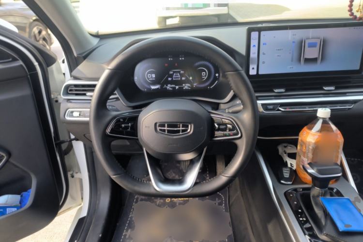 Used Geely Auto Emgrand 2023 4th Generation Champion Edition 1.5L CVT Prestige Model Steering Wheel