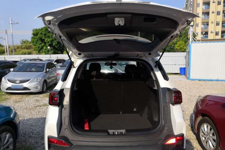 Used Cowin Xuanjie 2021 1.5L Manual Enjoyment Edition Trunk