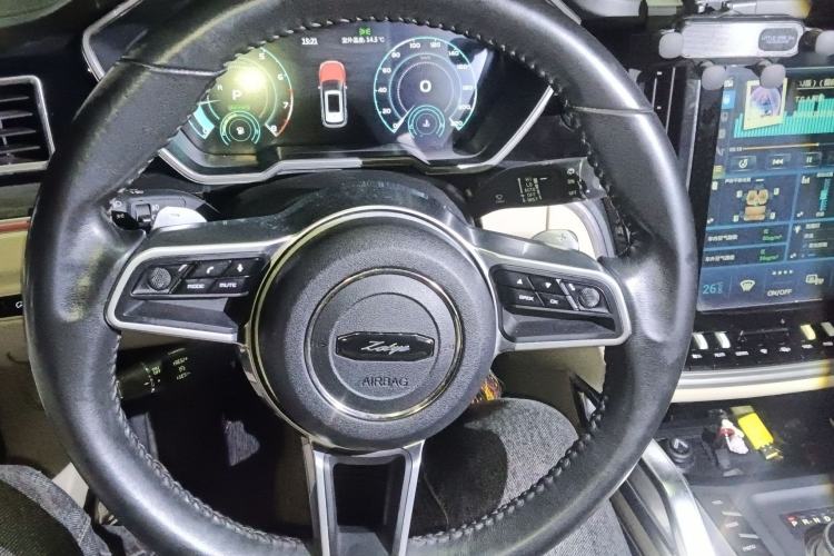 Used Zotye T700 2017 1.8T Dual-Clutch Prestige Model