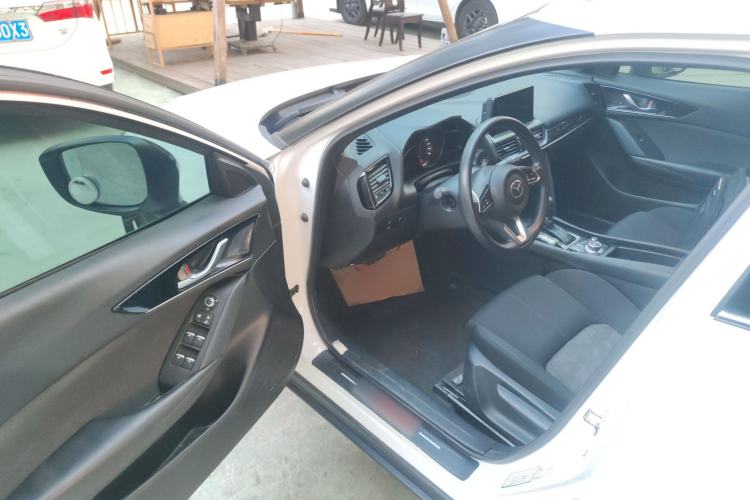 Used Mazda CX-4 2021 2.0L Automatic Two-Wheel Drive Blue Sky Dynamic Edition
