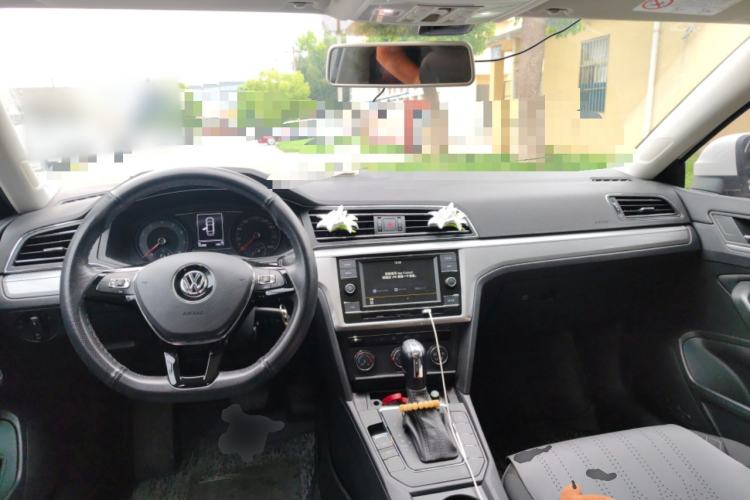 Used Volkswagen Lamando 2019 230TSI DSG Fashion Edition China VI
