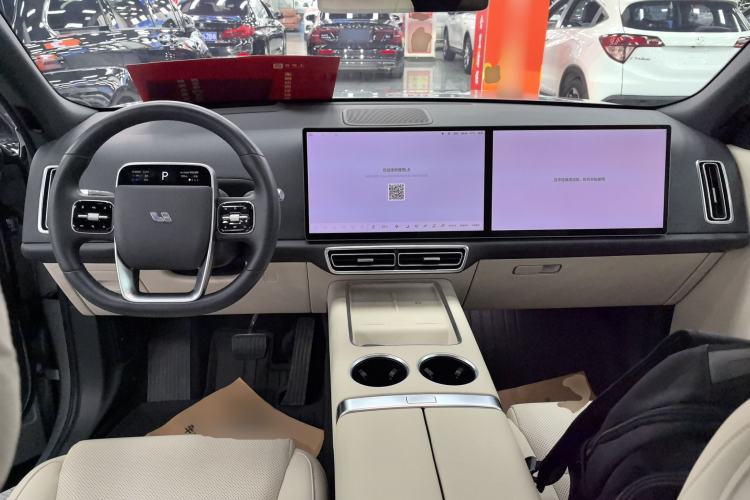 Used Li Auto L8 2023 Pro Model
