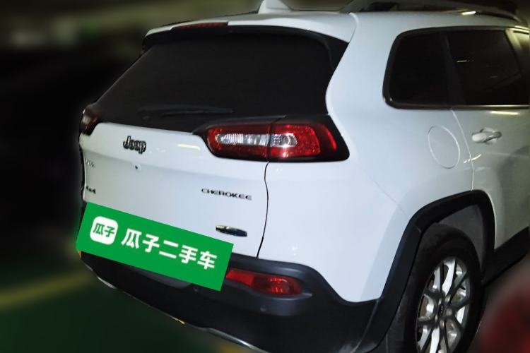 Used Jeep Cherokee 2016 2.4L Professional Edition