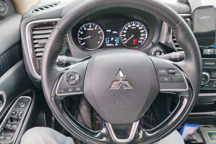 Used Mitsubishi Outlander 2021 Revised Version 2.0L Two-Wheel Drive Enjoyment Edition 5 Seats