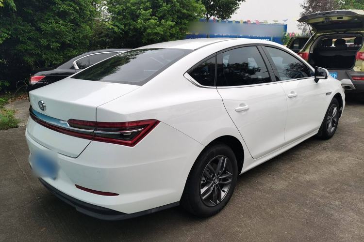 Used BYD Qin Pro 2019 Super Edition 1.5TI Manual Smart Connect Fierce Model China V Standard