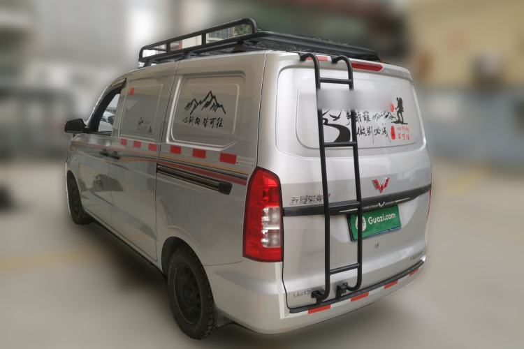 Used Wuling Hongguang V 2019 1.5L Jingqu Edition Sealed-Window Vehicle China VI LAR
