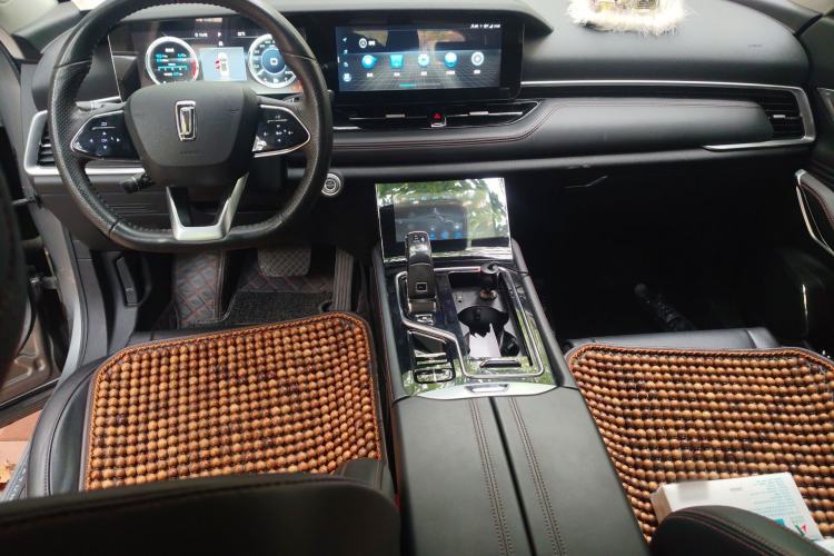 Used Bestune T99 2020 20TD Automatic Sport Premium Edition Center Console