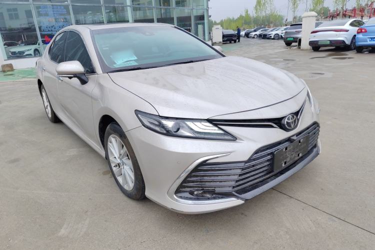 Used Toyota Camry 2021 2.0G Luxury Edition Front Right 45 Deg