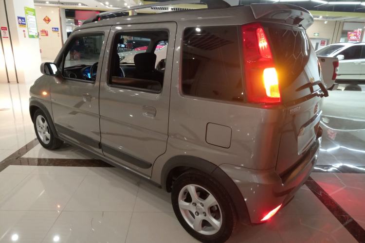 Used Suzuki Wagon R X5 2015 1.4L Flagship Model China V Standard