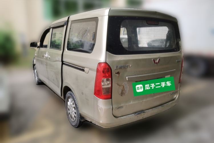 Used Wuling Rongguang V 2016 1.5L Standard Version
