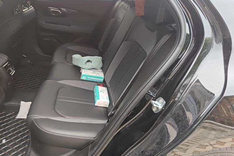 Used GAC Trumpchi EMPOW 2023 400T Automatic R PRO
