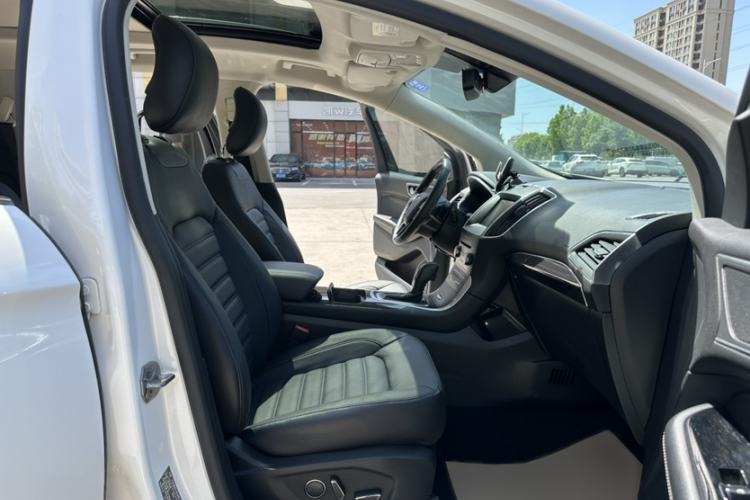 Used Ford Edge 2015 2.0T GTDi 4x4 High-Grade Model