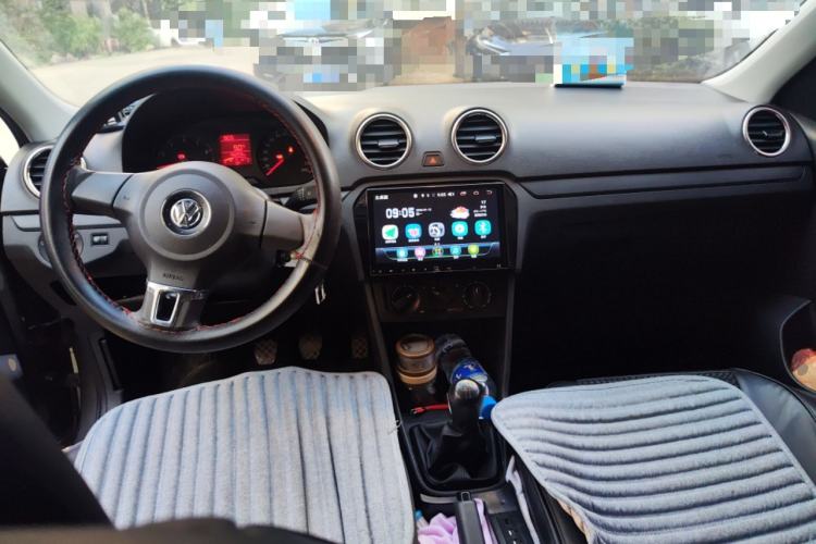 Used Volkswagen Jetta 2015 Zhuihui Edition 1.4L Manual Fashion Model