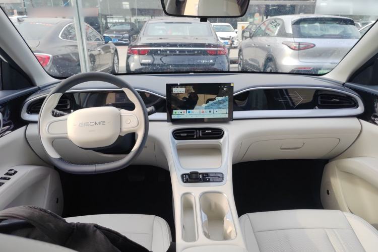 Used Geely Galaxy Geome 2026 Model 310km Youth Edition
