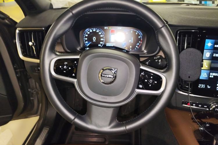 Used Volvo V90 2021 Cross Country B5 AWD Smart Range Edition