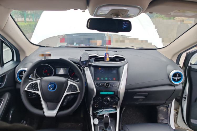 Used BYD Yuan New Energy 2018 EV360 Smart Connect Cool Edition Center Console