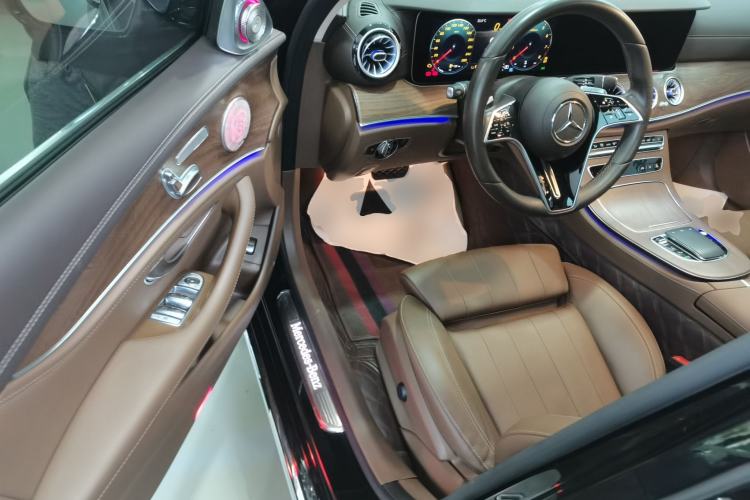 Used Mercedes-Benz E-Class 2023 E 260 L
