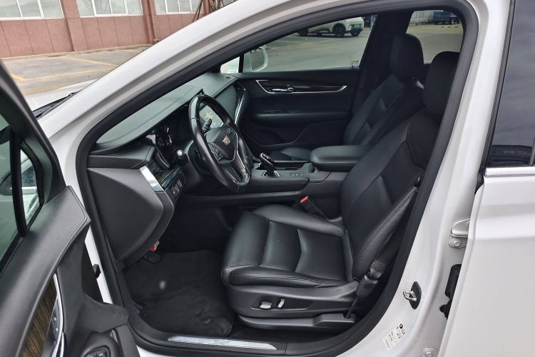 Used Cadillac XT5 2018 28E Four-Wheel Drive Tech Version