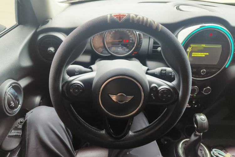 Used MINI 2014 1.5T COOPER Fun
