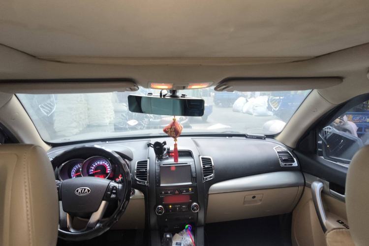 Used Kia Sorento 2012 2.4L Gasoline Luxury Edition