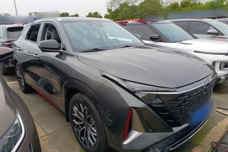 Used CHANGAN OSHAN Z6 2023 Blue Whale 1.5T DCT Smart Navigation Model Exterior 1