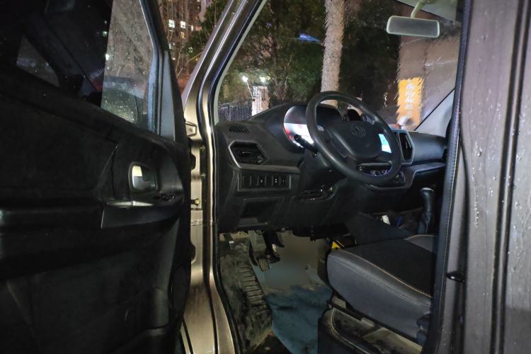 Used Chana Ruixing M60 2023 1.5L GDI Comfort-Class Passenger Vehicle 6/7 Seats