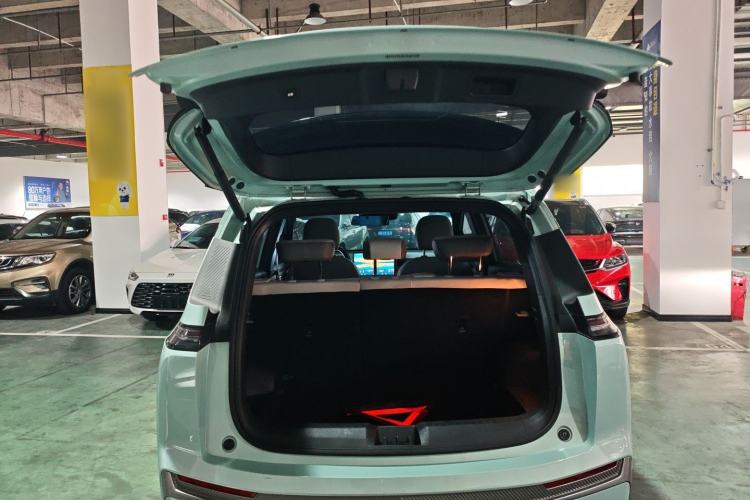 Used AION Y 2022 Plus 70 Tech Edition