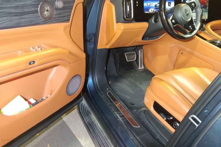 Used Hima AITO M9 2024 All-Electric Max Version 100 kWh 6-Seater
