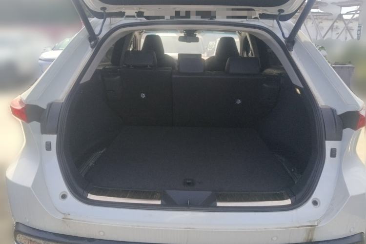 Used Toyota Harrier 2022 2.0L CVT Two-Wheel Drive Luxury Edition