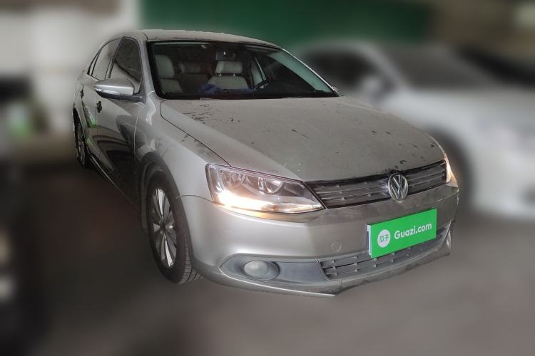 Used Volkswagen Sagitar 2014 1.6L Manual Comfort Model Front Right 45 Deg