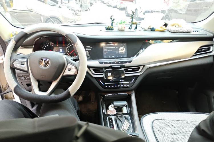 Used CHANGAN CS35PLUS 2019 1.6L Automatic Yue Lian Upgrade Edition
