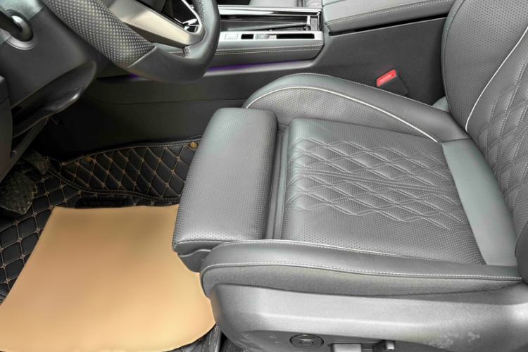 Used Volkswagen Magotan 2024 380TSI DSG Prestige Edition Left Front Seat