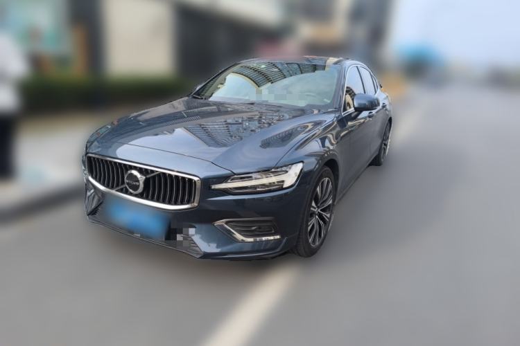 Used Volvo S60 2023 B4 Zhiyuan Luxury Edition