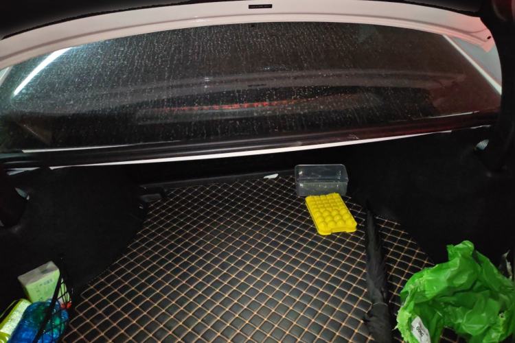 Used Mercedes-Benz C-Class 2024 Restyled C 260 L Sport Edition Trunk