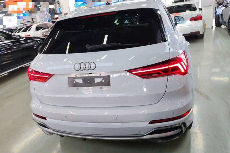 Used Audi Q3 2021 35 TFSI Progressive Dynamic Edition
