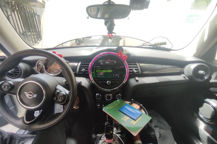 Used MINI 2019 1.5T COOPER Classic Edition
