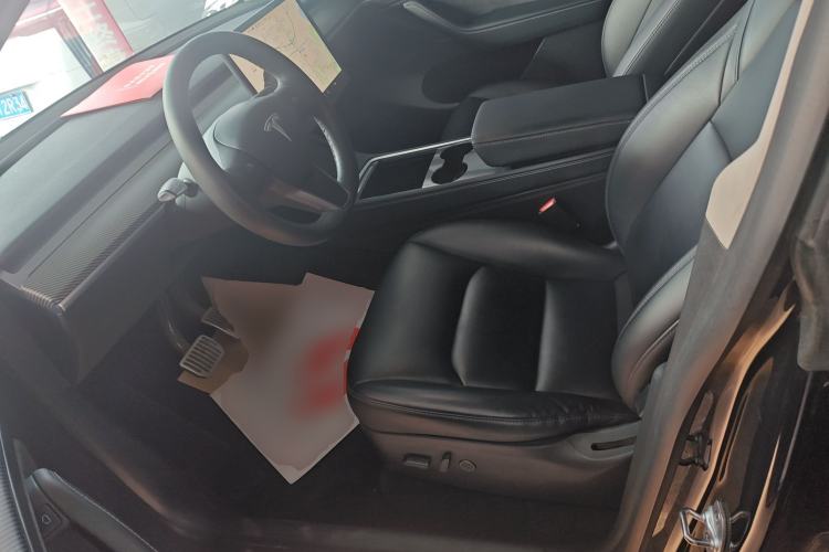 Used Tesla Model Y 2021 Standard Range Rear-Wheel Drive Version
