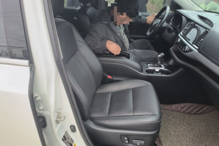 Used Toyota Highlander 2015 2.0T Four-Wheel Drive Luxury Edition 7-Seater