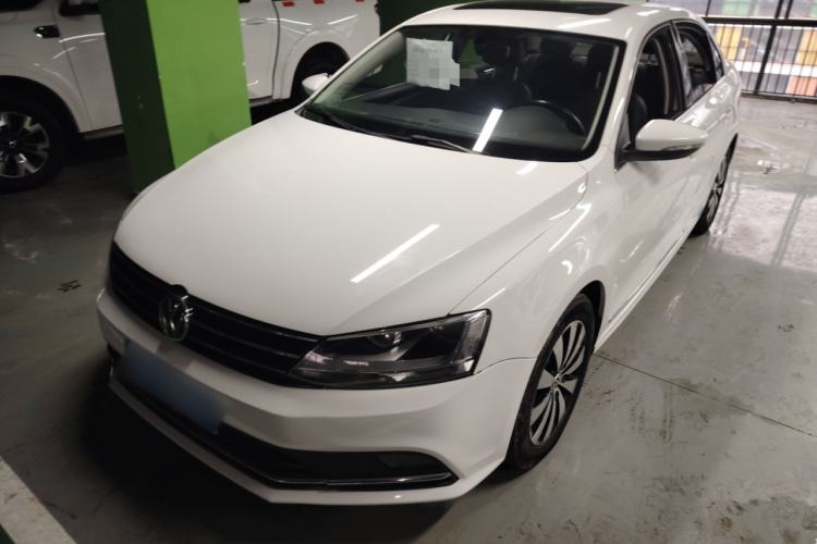 Used Volkswagen Sagitar 2017 180TSI Automatic Luxury Edition