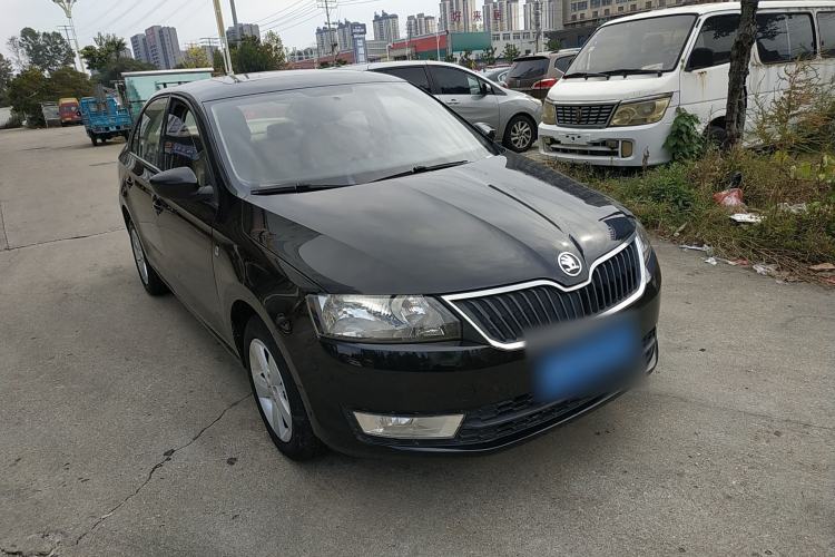 Used Skoda Rapid 2015 1.6L Manual Smart Selection Model