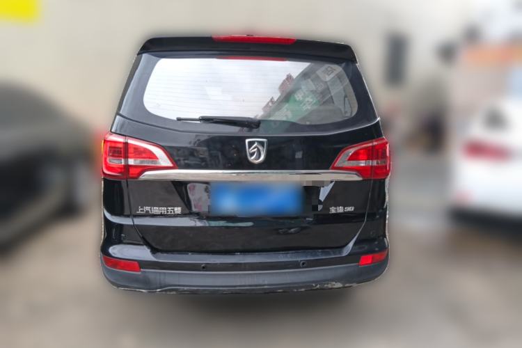 Used Baojun 730 2016 1.5T Manual Luxury Edition 7 Seats Rear