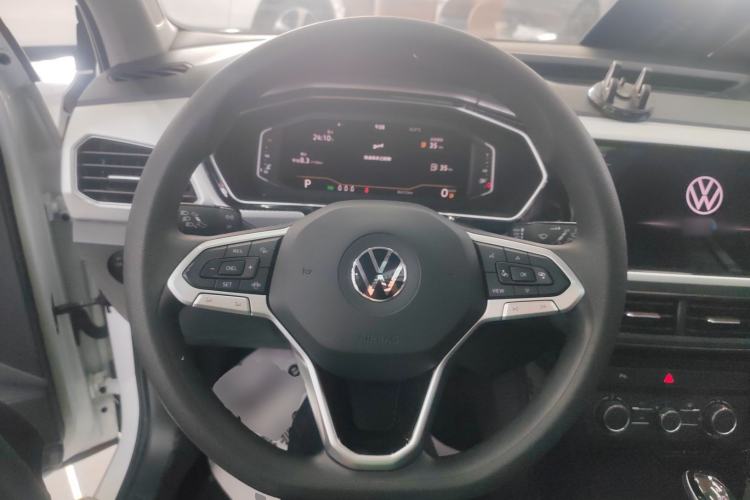 Used Volkswagen Tacqua 2023 200TSI DSG Joy-Connect Edition Steering Wheel