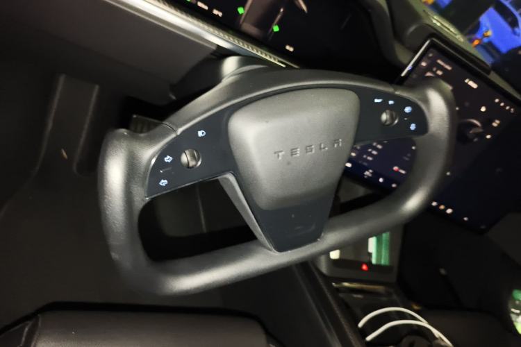 Used Tesla Model S 2023 Three-Motor All-Wheel-Drive Plaid Version
