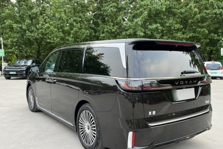 Used VOYAH Dream 2025 PHEV Four-Wheel-Drive Flagship Version – Qiankun Edition Exterior 9